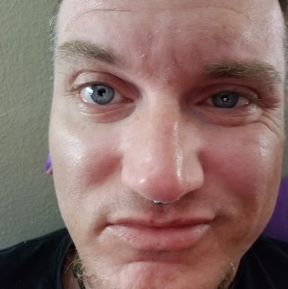 Meet your Posher, Bobby - Picture 1 of 1